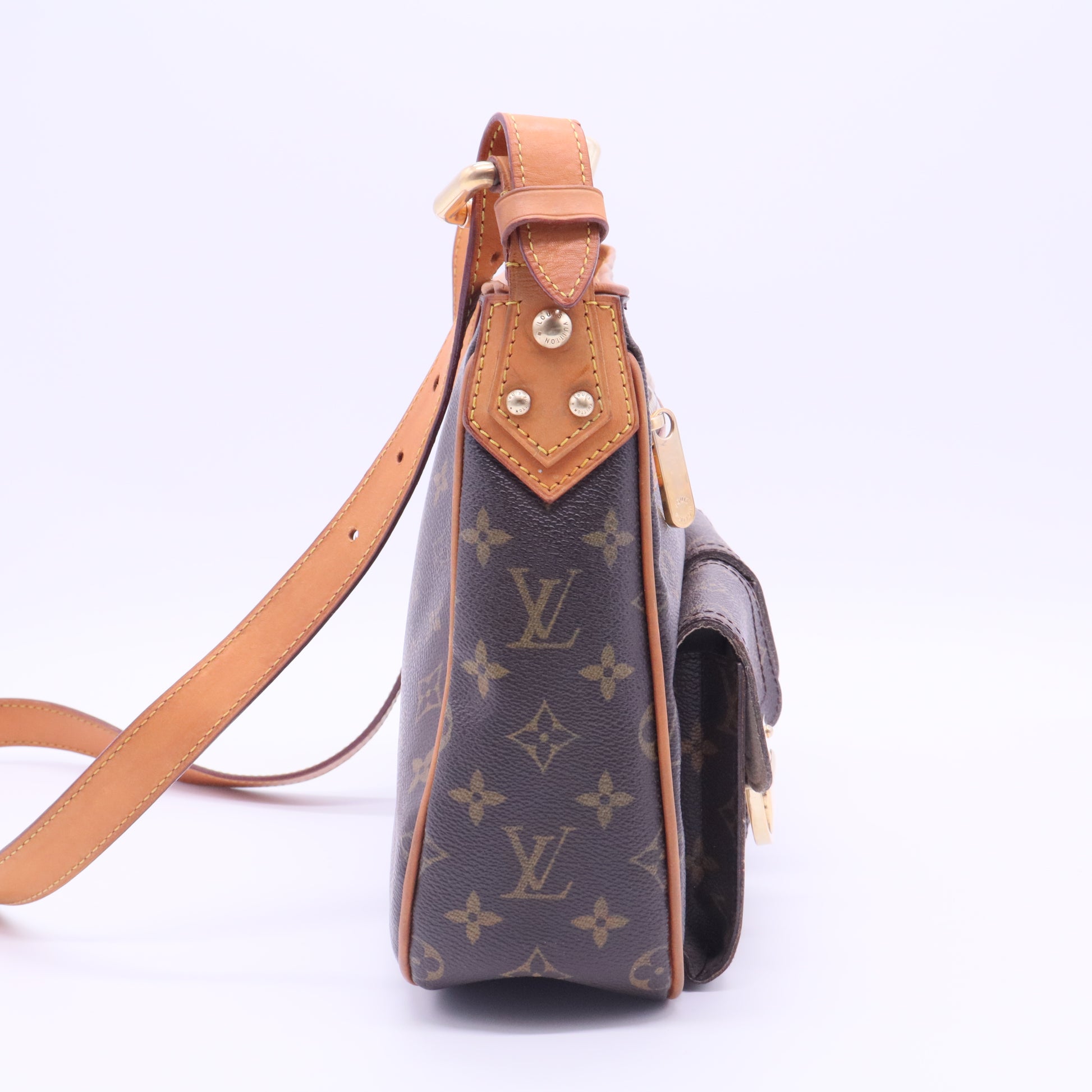 Monogram Hudson