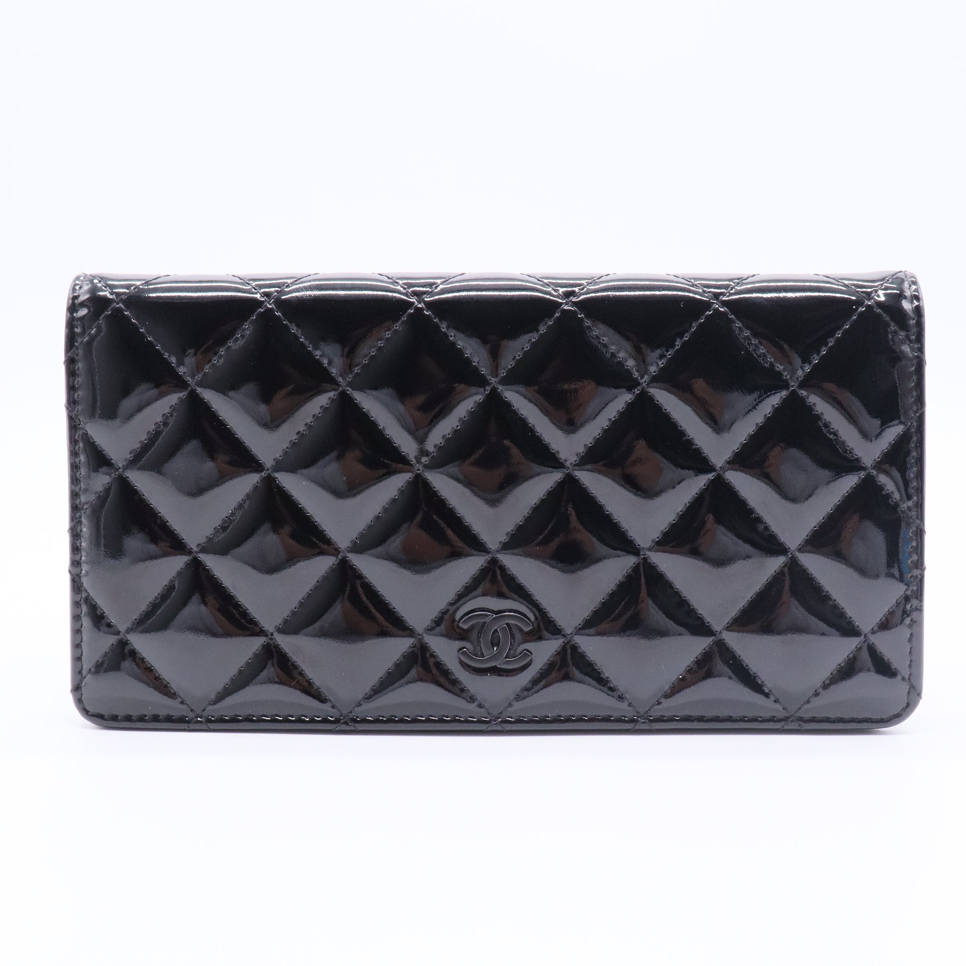 Patent Calfskin Quilted Yen Wallet Black