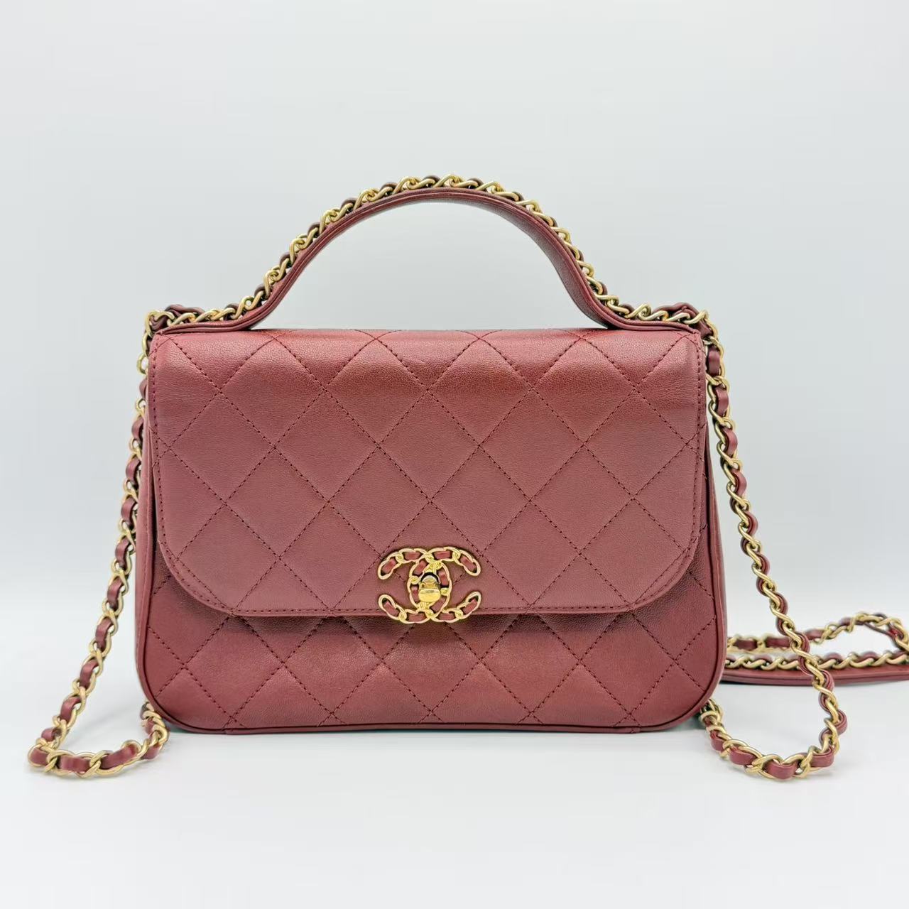 Chain Infinity Top Handle Bag