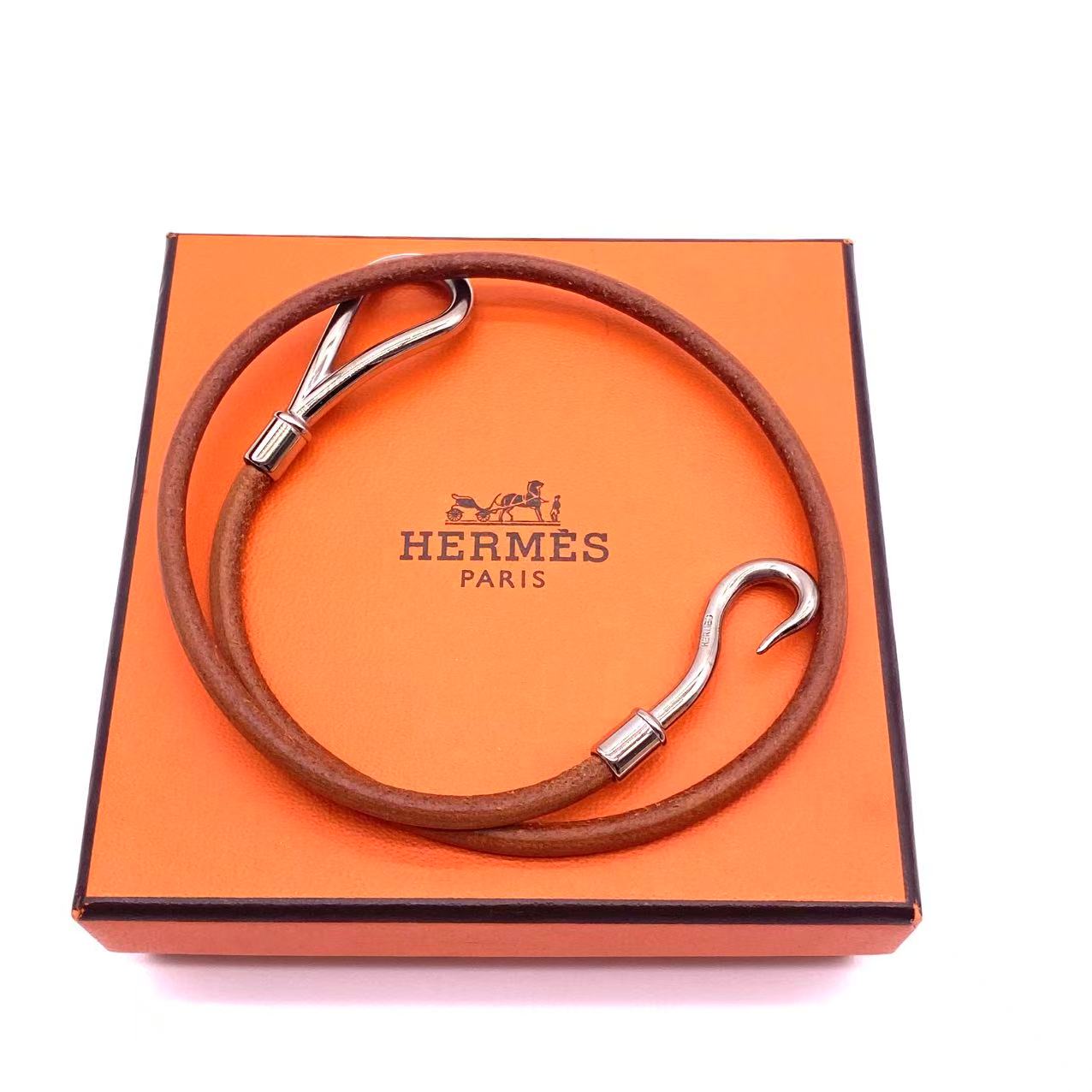 Jumbo leather bracelet