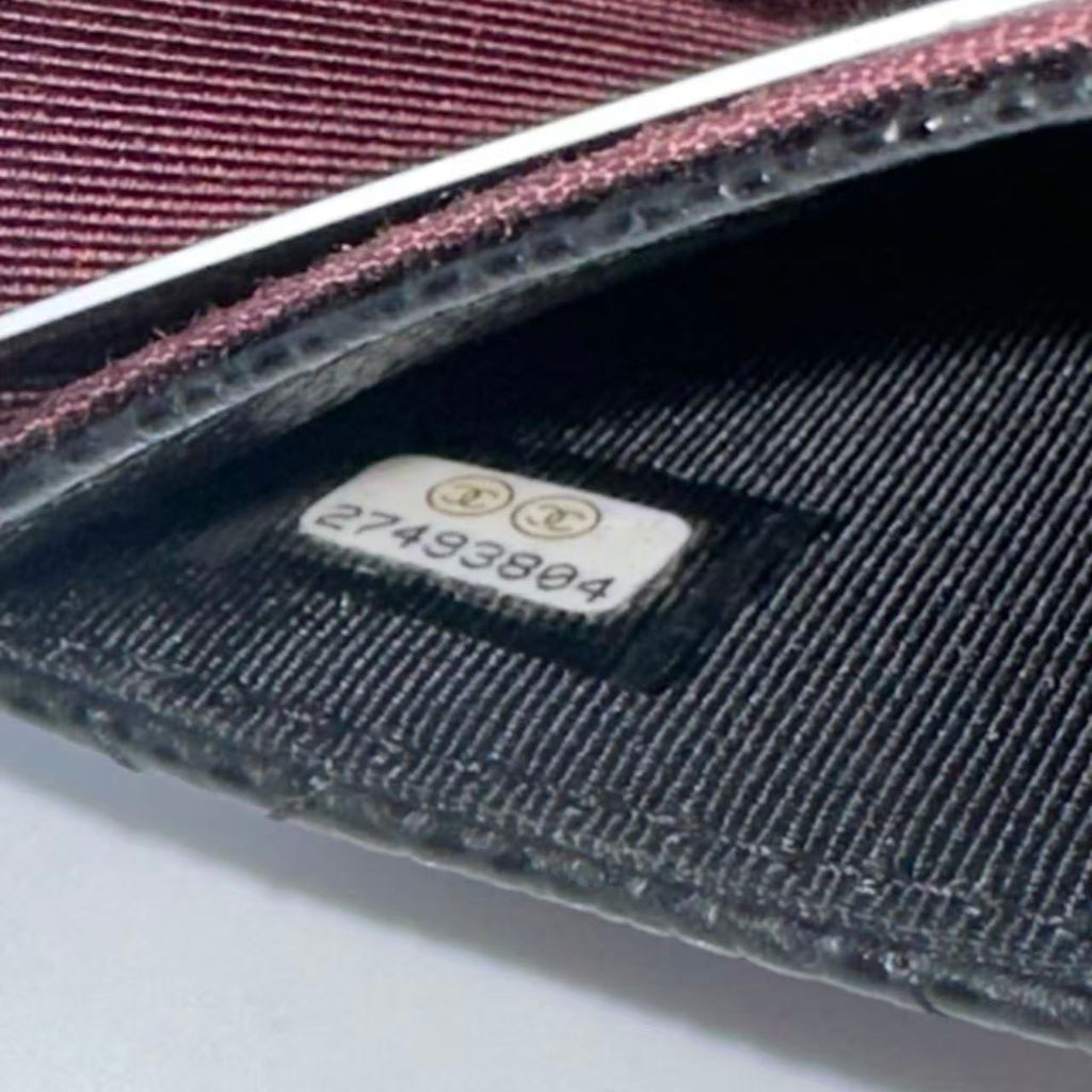 Classic Flap Card Holder Caviar Twins