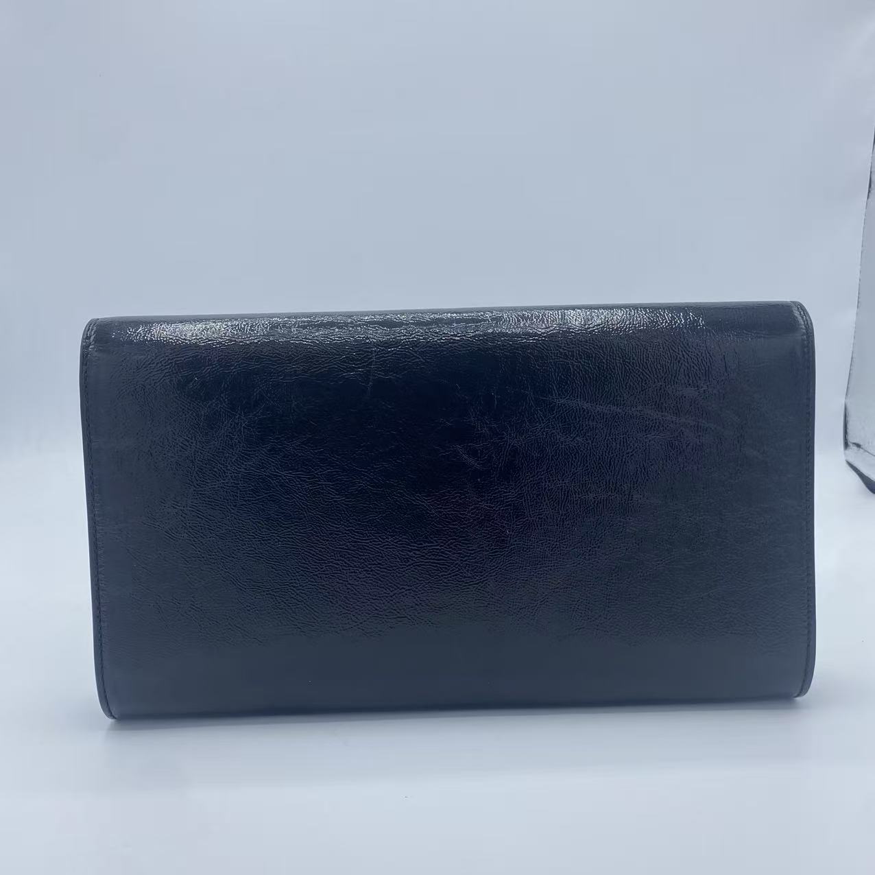 Yves Saint Laurentblack Patent Leather Belle De Jour Clutch