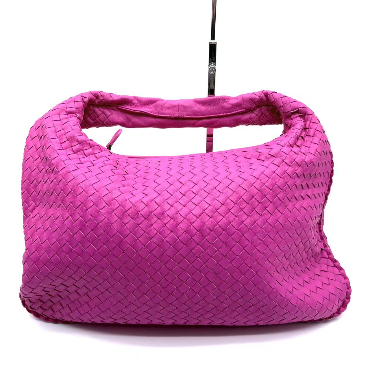 Veneta Hobo Intrecciato Nappa Small