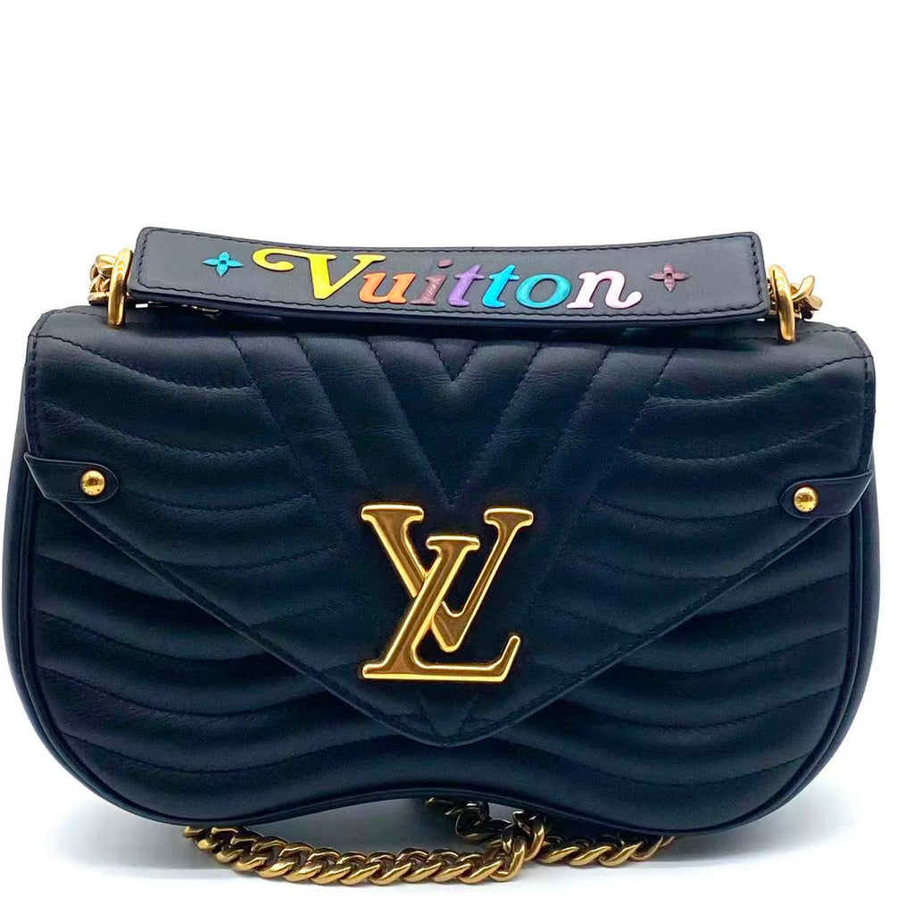 Calfskin New Wave Chain PM Black