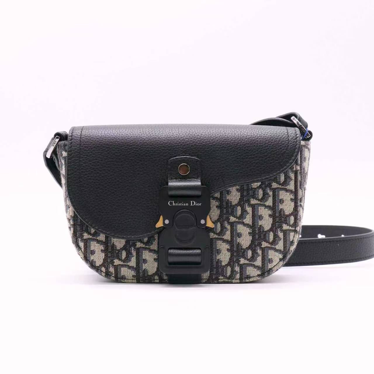 Christian Dior Oblique Jacquard Grained Calfskin Saddle Pouch With Strap  twins LDJ5433