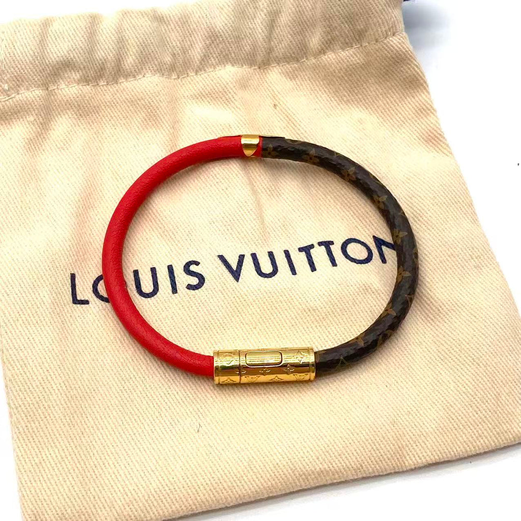 Daily Confidential Bracelet Red