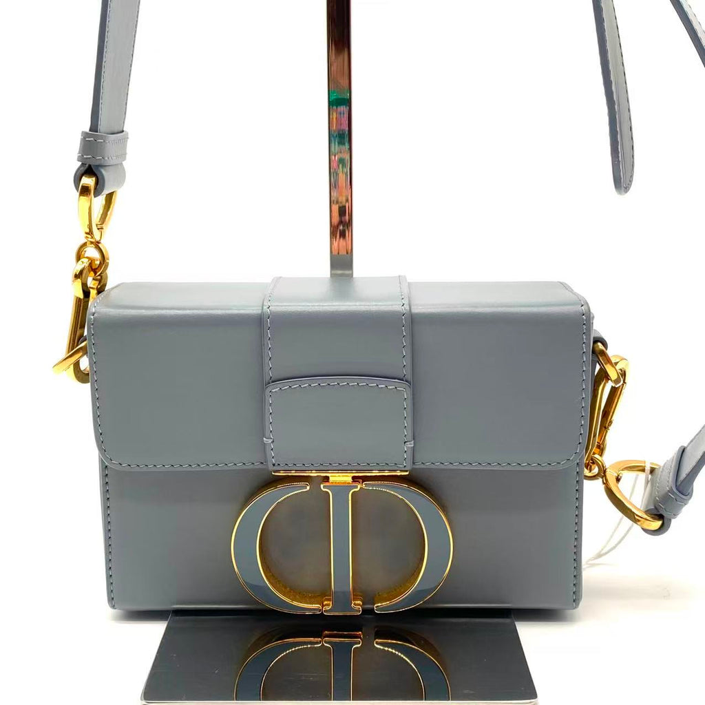30 Montaigne Box Bag Oblique Canvas