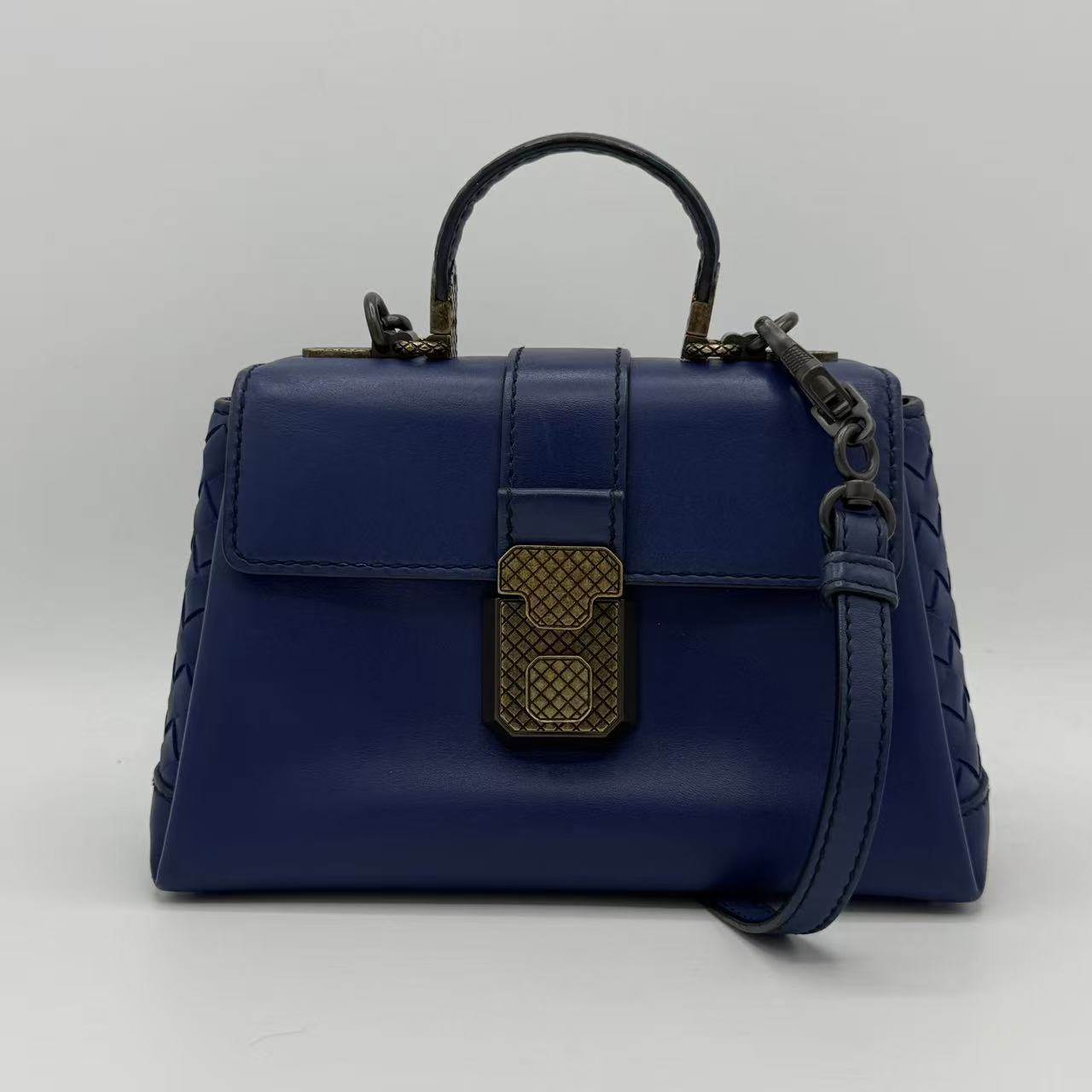 Intrecciato Trimmed Mini Piazza Top Handle Bag