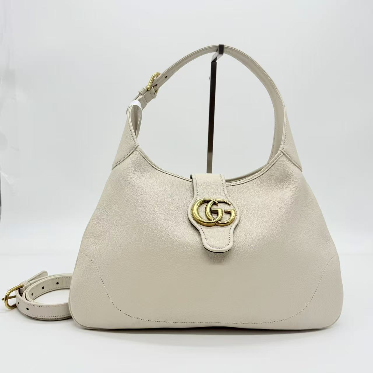 Aphrodite leather handbag twins