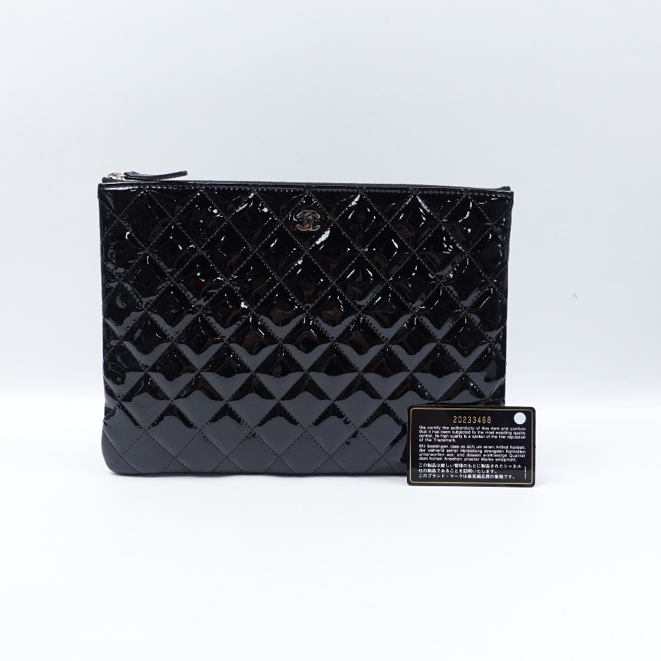 Valentine Hearts O Case Clutch Quilted Patent Large