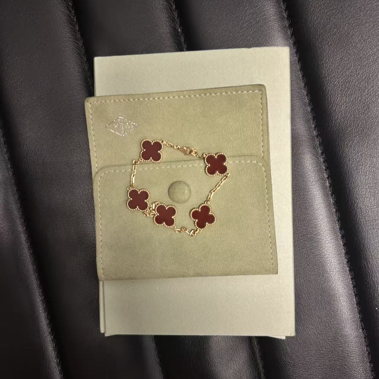 VCA Bracelet