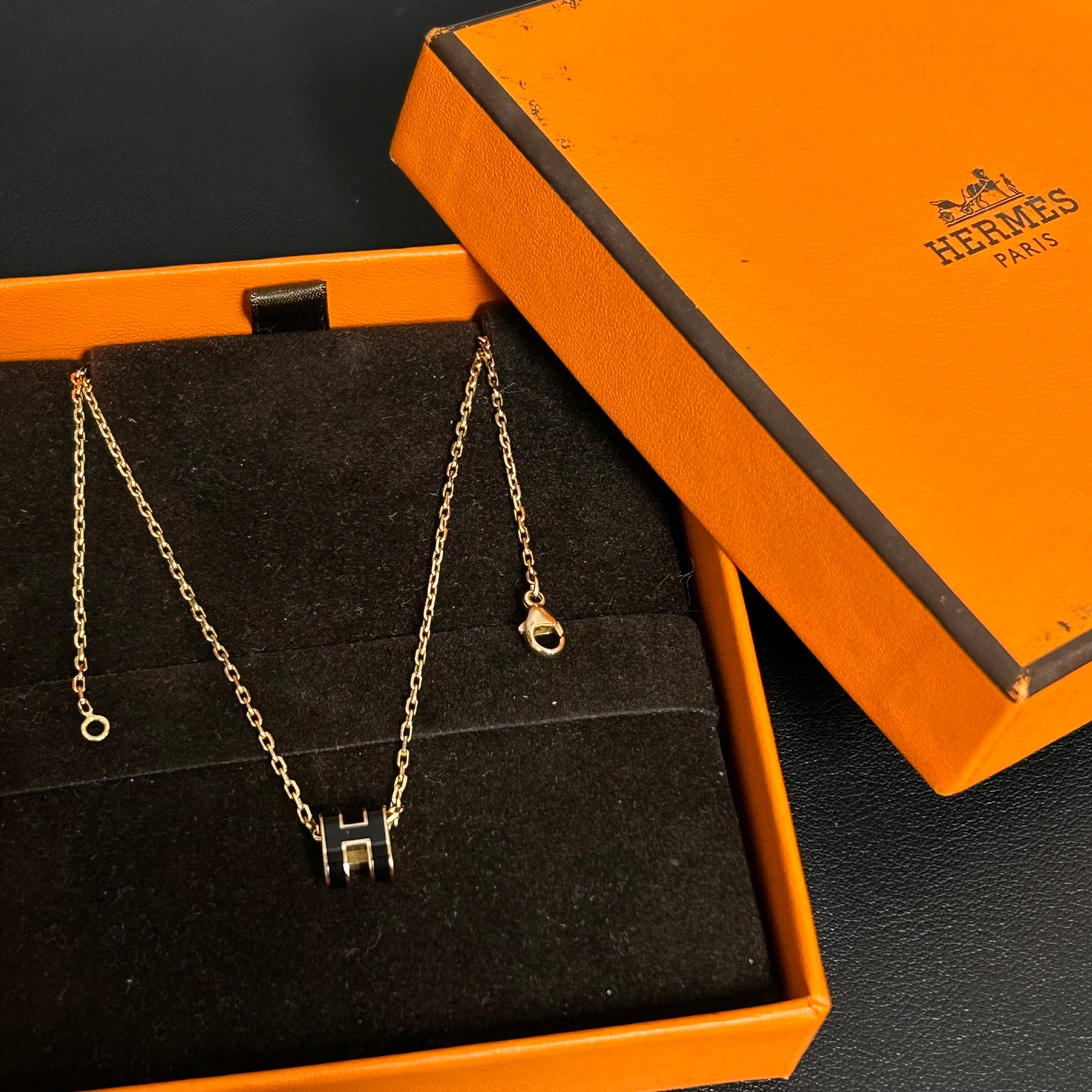 Pop H Pendant Chain Necklace Metal and Enamel Mini Twins LDJ3800