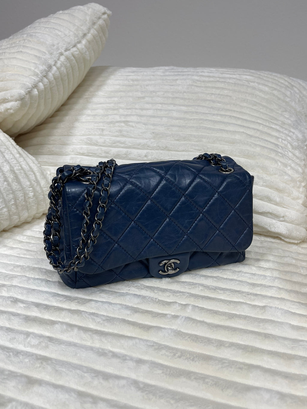 CHANEL Navy Calfskin Ruthenium-Finish Metal Single Flap No.20 Chain Shoulder Bag
