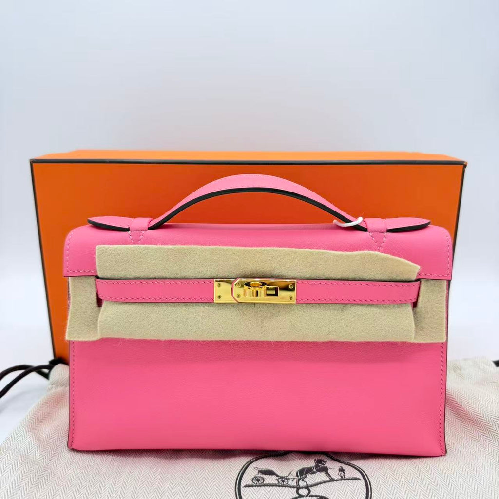 Kelly Pochette in Rose Azalee Swift leather with gold hardware LDM-1360