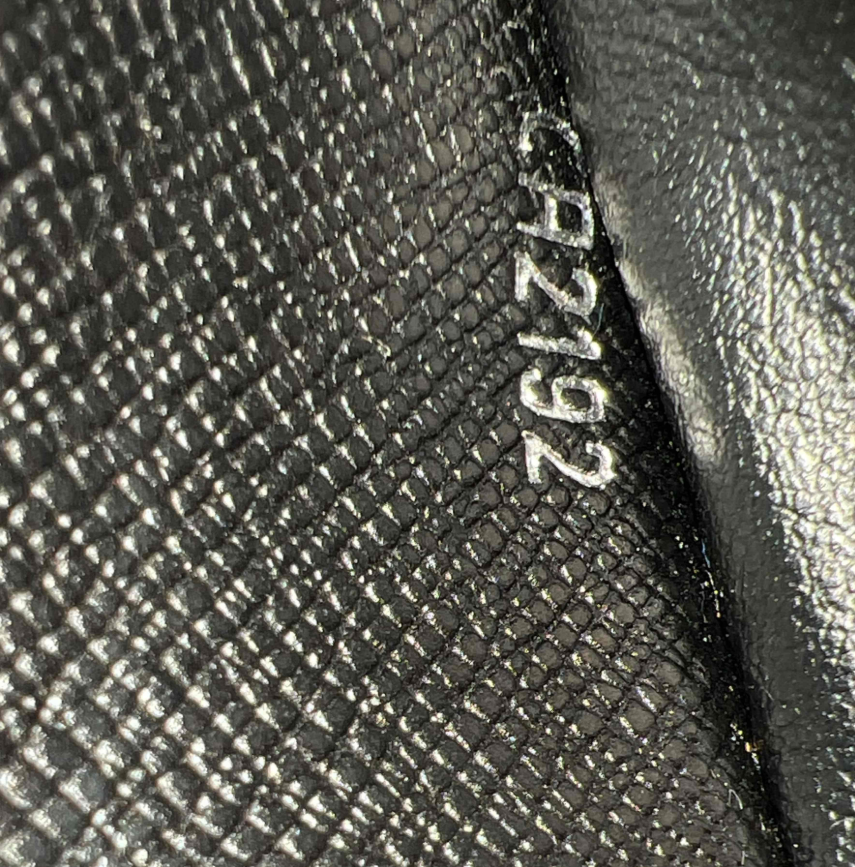 Louis Vuitton Zippy Wallet Vertical W23274