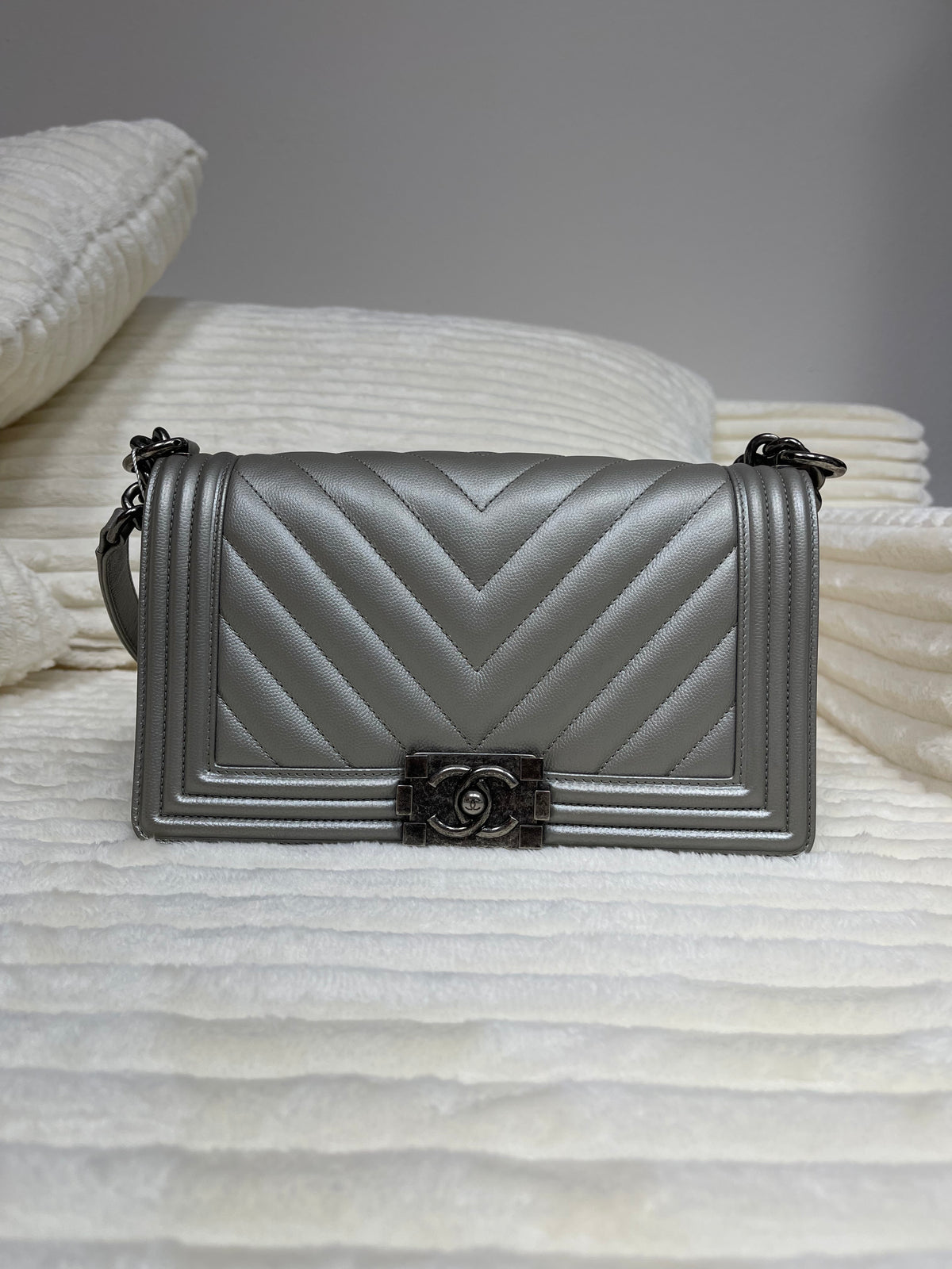 Chanel Boy Bag in Gray Quilted Leather Med