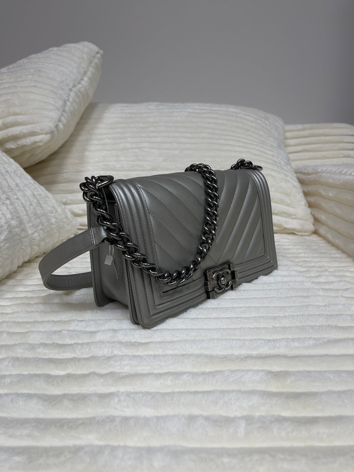 Chanel Boy Bag in Gray Quilted Leather Med