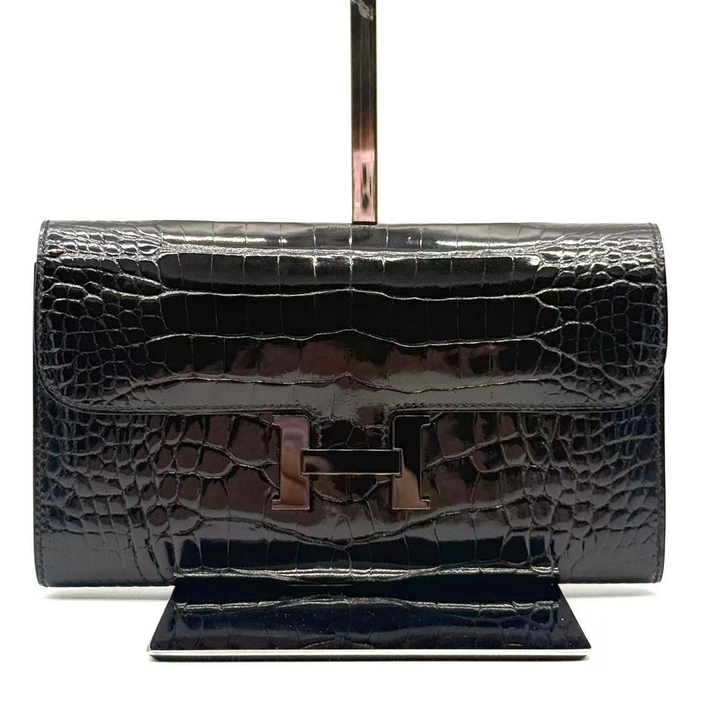 So Black Constance Wallet