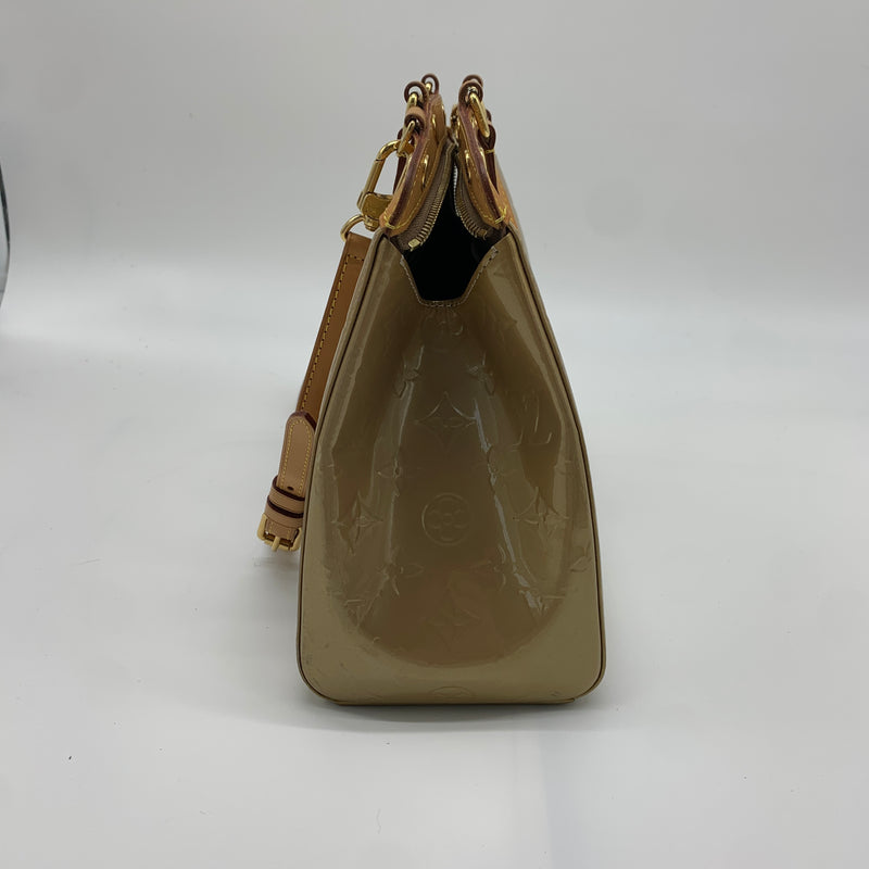 Louis Vuitton Brea Vernis MM Brown