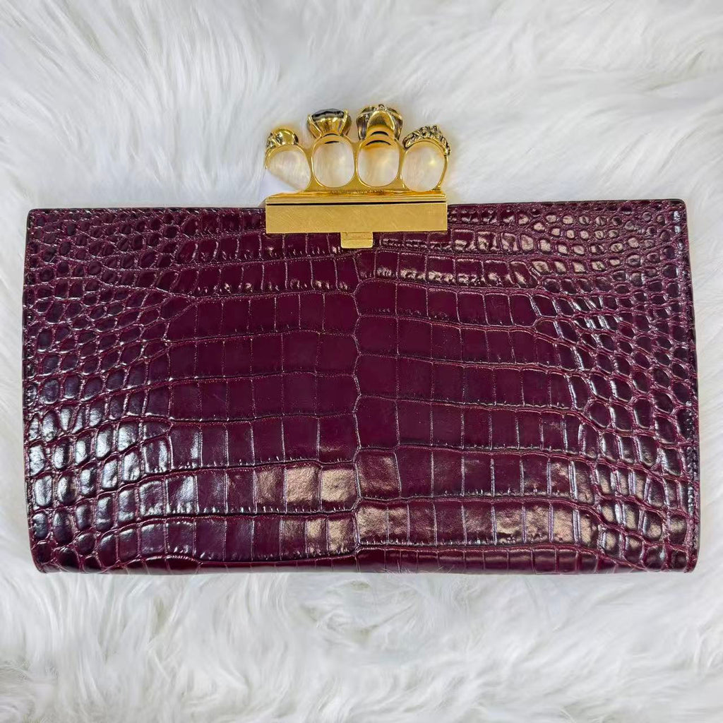 Alexander McQueen Calfskin Crocodile Embossed Knuckle Flat Clutch Burgundy B22281 twins