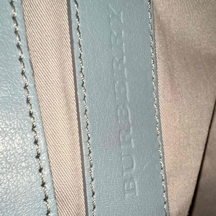 Burberry Small Leah Clutch B24556