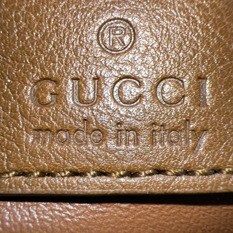 Gucci Blondie Medium Shoulder Bag B24135