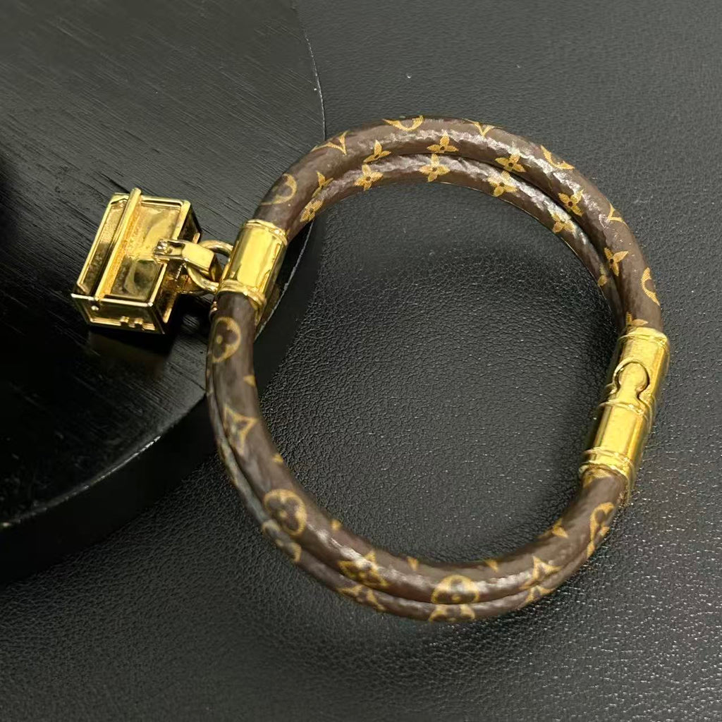 Louis Vuitton Monogram Trunk Bag Charm Bracelet twins LDZ341