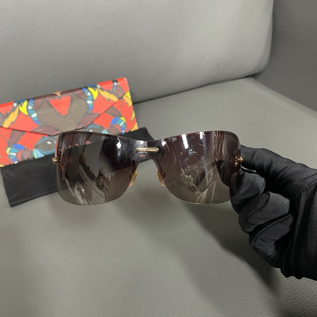 Gucci  Marina Chain Accent Shield Sunglasses twins LDJ3893