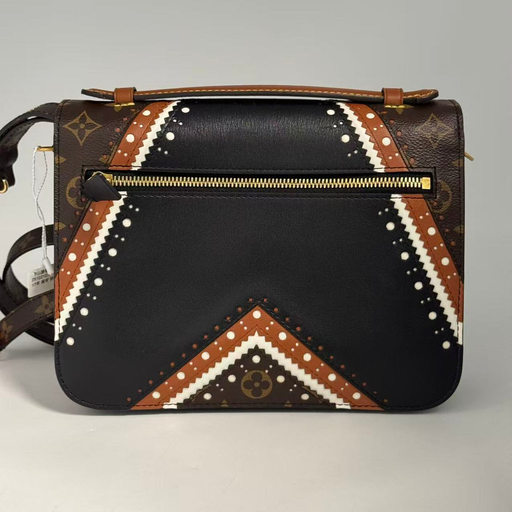 Pochette Metis Limited Edition Brogue Reverse Monogram Canvas and Leather Gisel