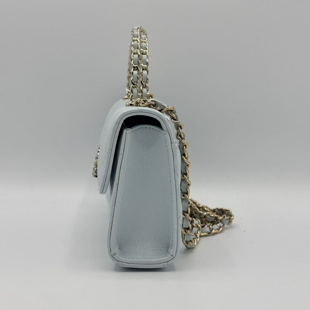 CHANEL Spring-Summer 2025 Flap Phone Holder with Chain