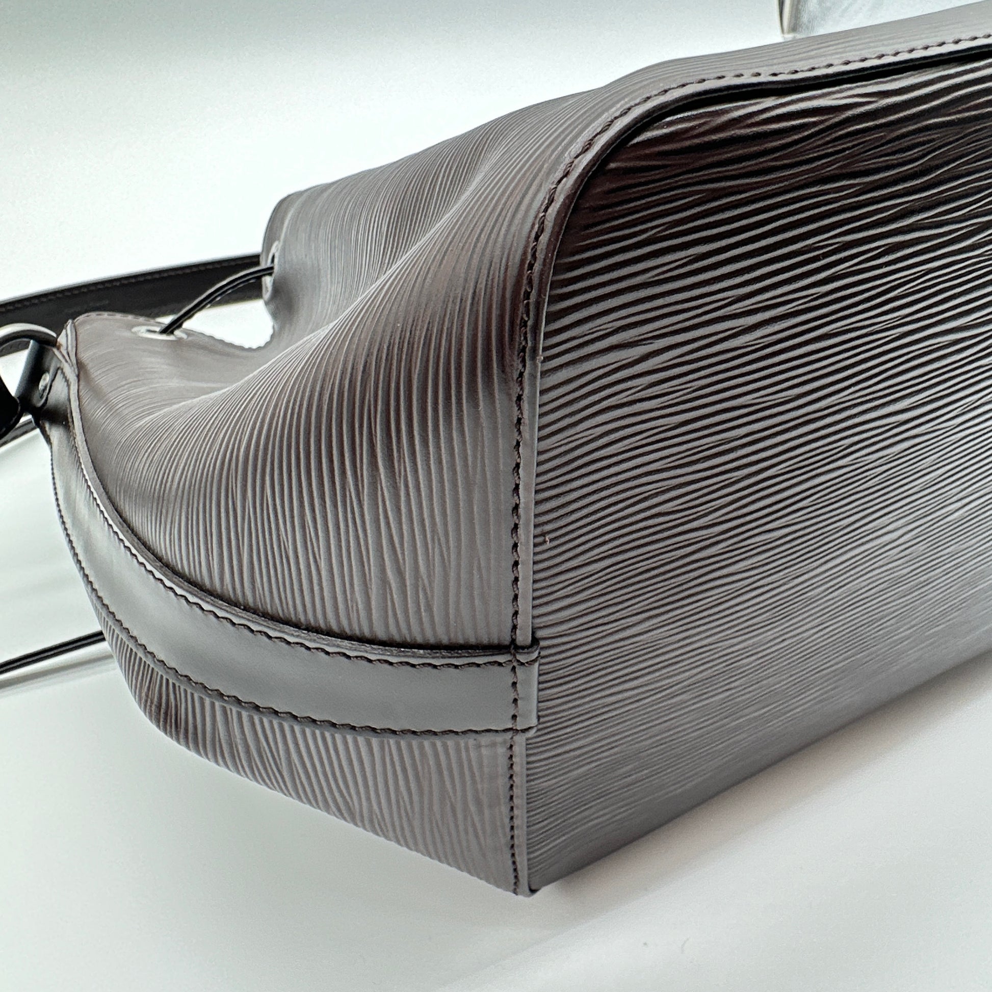 Noe Handbag Epi Leather Large