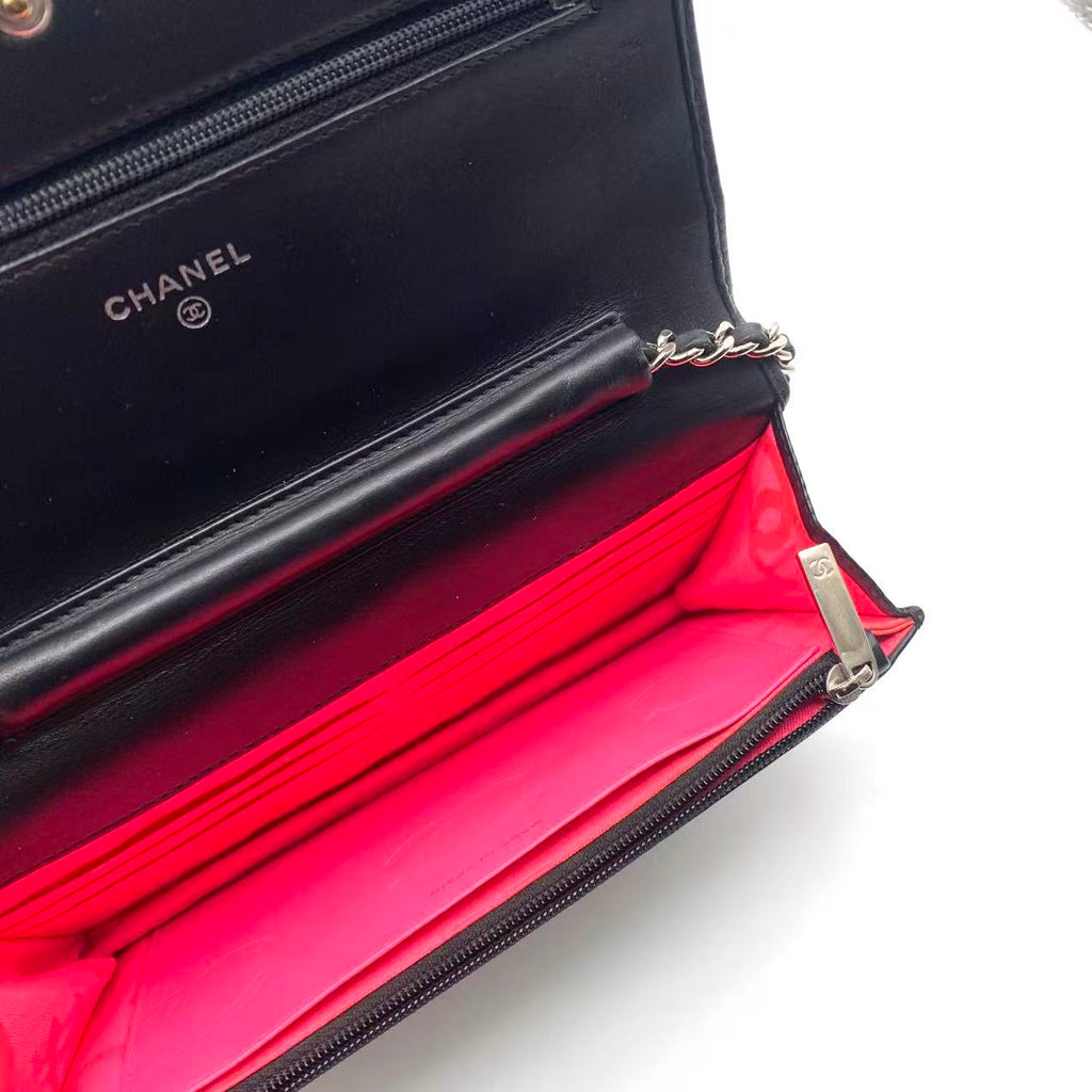 Wallet On Chain Cambon leather crossbody bag