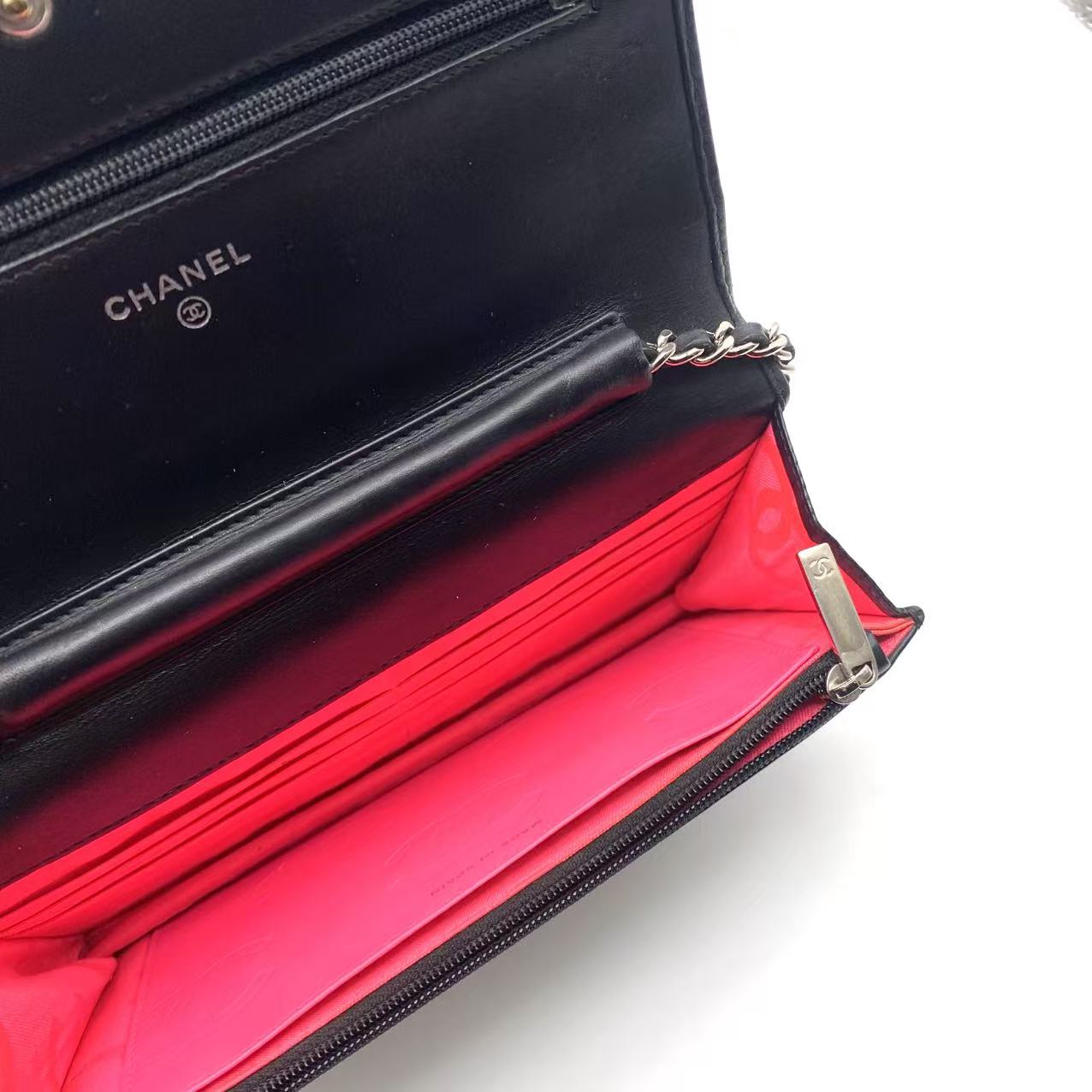 Wallet On Chain Cambon leather crossbody bag