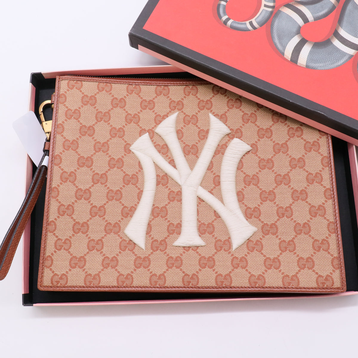 Gucci X MLB GG Monogram NY Yankees Zip Wristlet Pouch Twins W23365