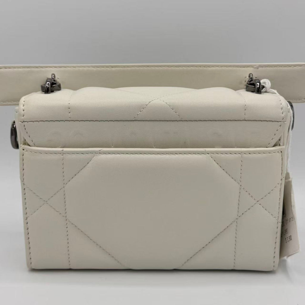 Caro Bag Padded Macrocannage Quilt Calfskin Small