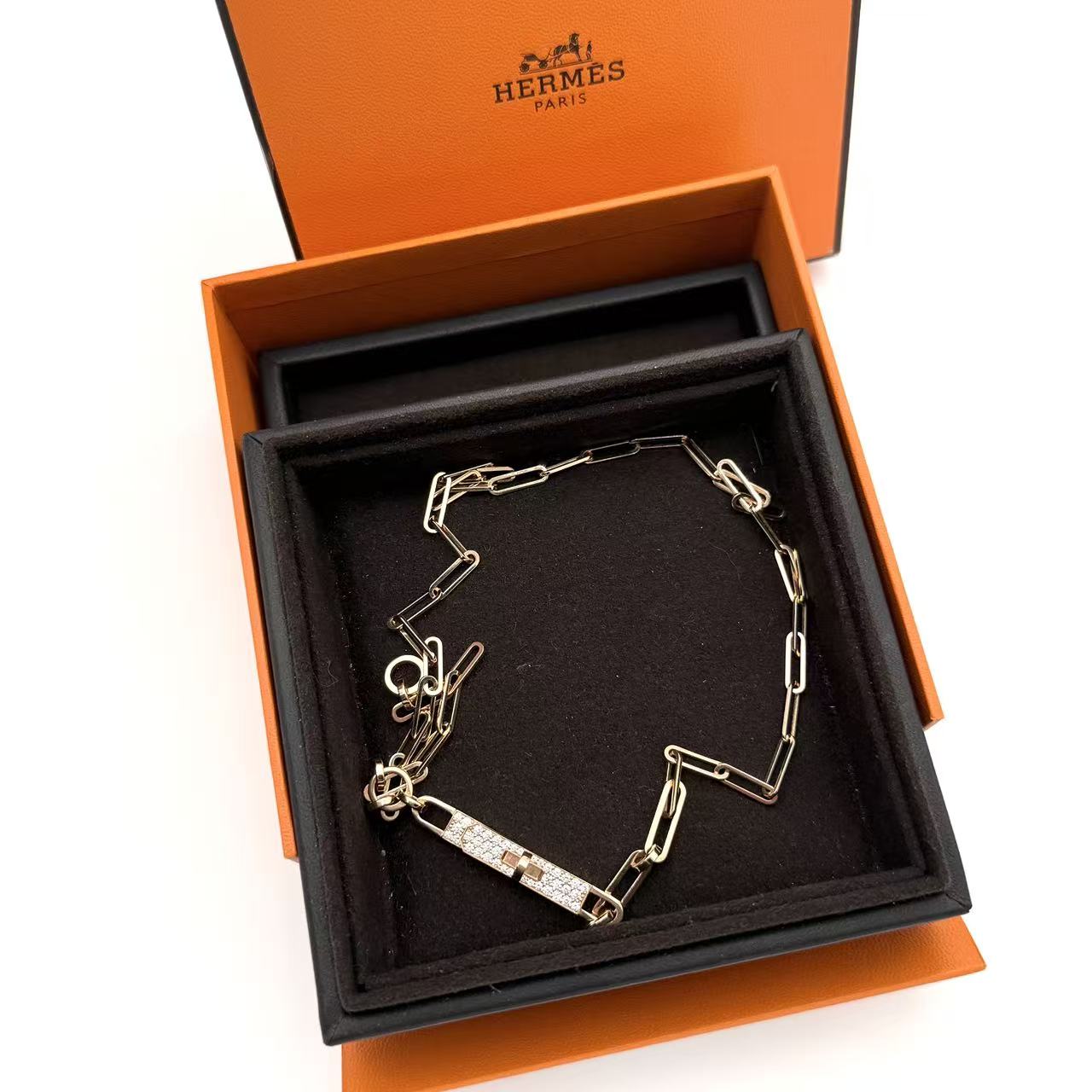 Kelly Chaine Lariat Necklace