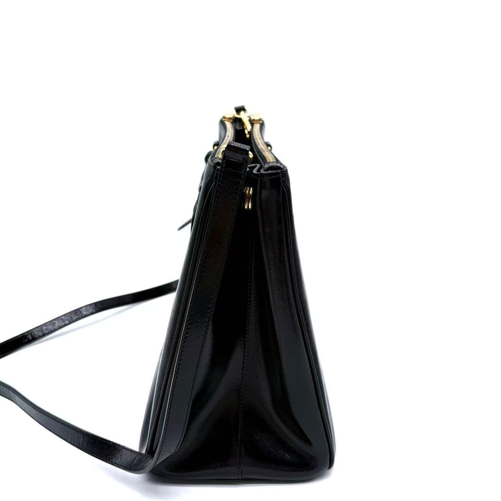 Saffiano Vernice Large Galleria Double Zip Tote