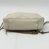 GG Marmont Shoulder Bag Matelasse Leather Medium