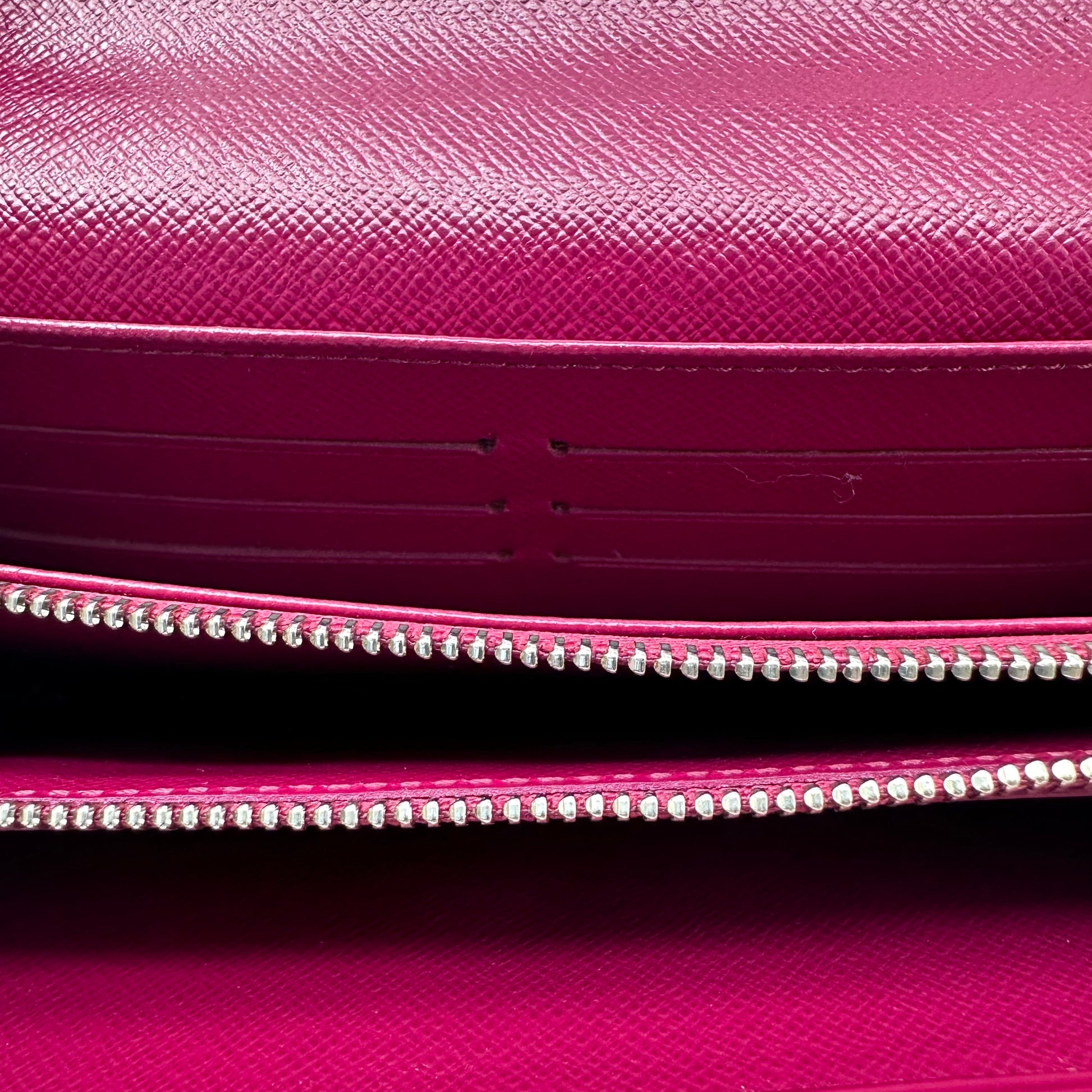 Vintage 2005 Sarah Wallet