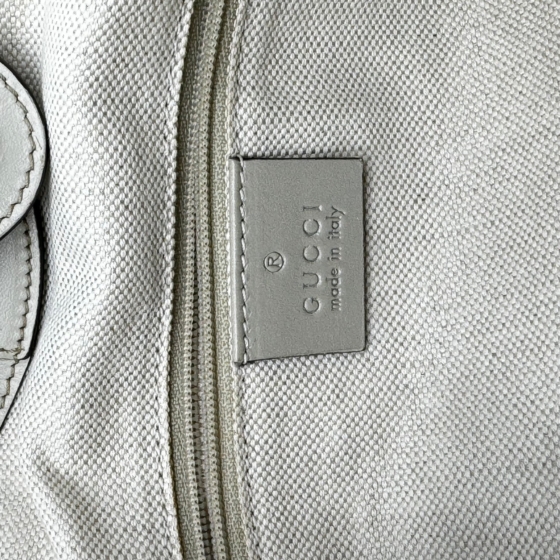 Gucci Sukey Hobo GG Canvas Medium