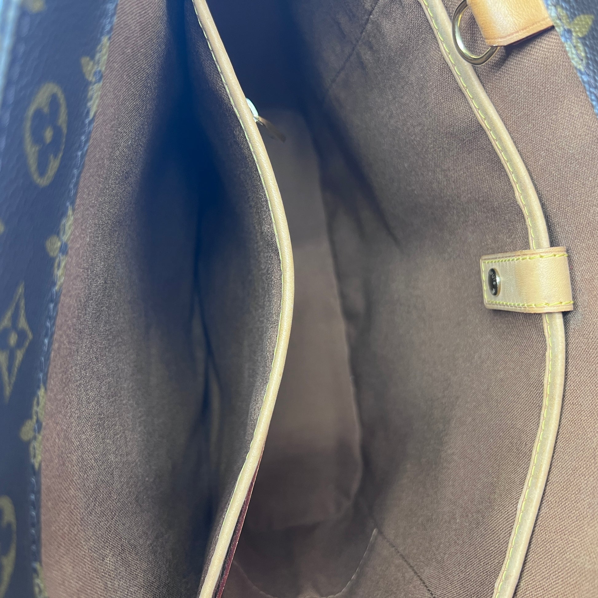 LOUIS VUITTON Vavin GM Shoulder Tote Bag Monogram Leather