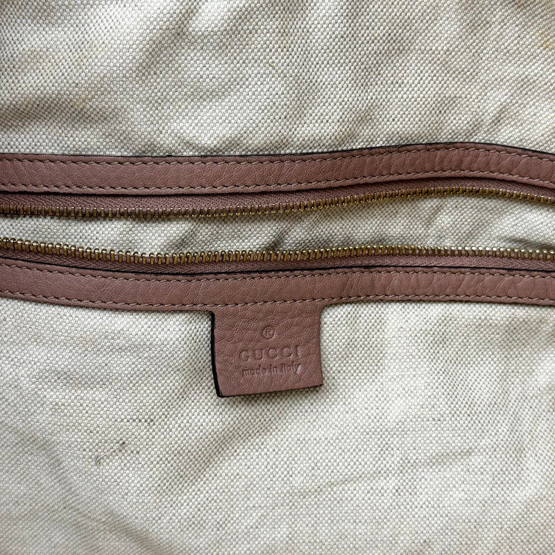 GUCCI Medium Bree Shoulder Bag