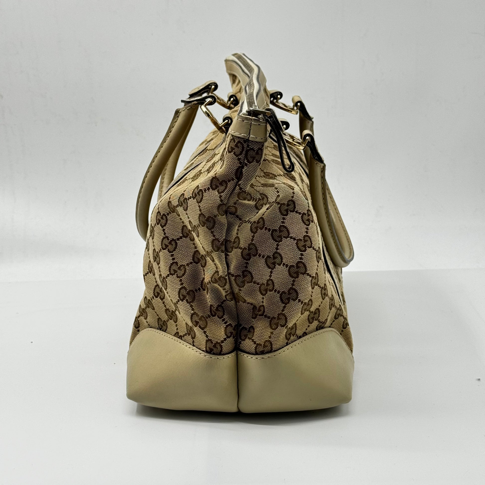 GUCCI Monogram Small Lovely Heart Tote White