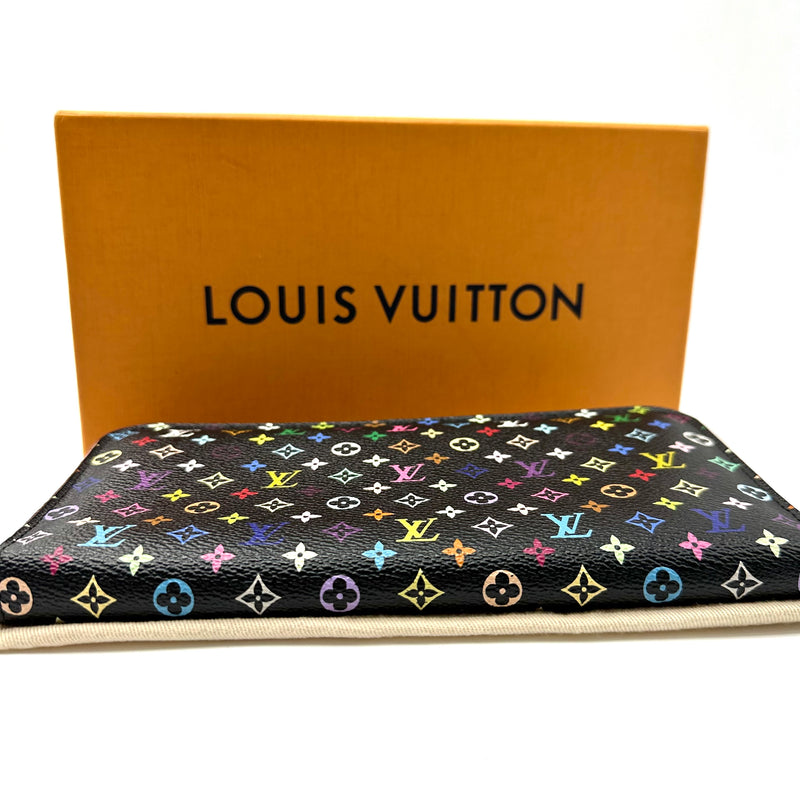 LOUIS VUITTON Zippy Leather Wallet