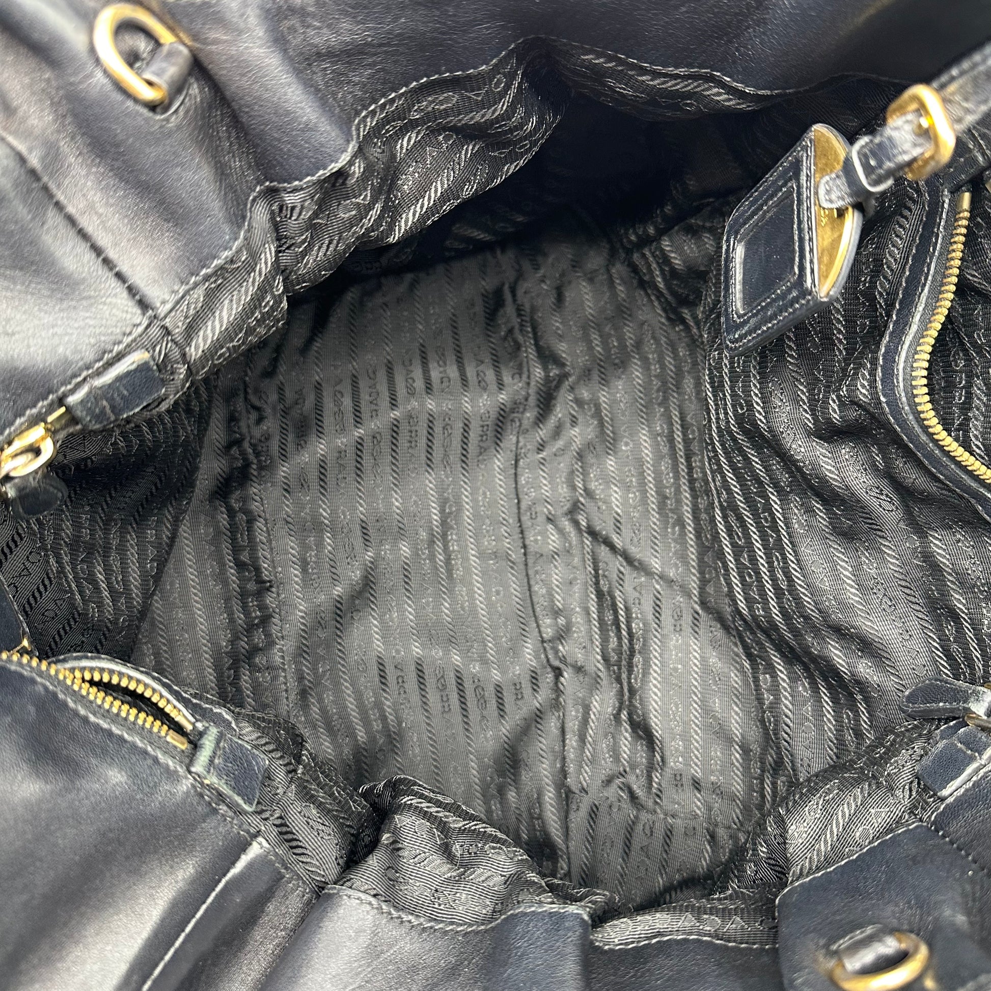 PRADA Convertible Logo Tote Tessudo Medium
