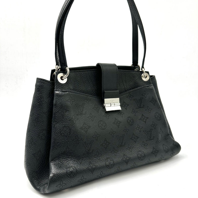 Louis Vuitton Sevres Handbag Mahina Leather