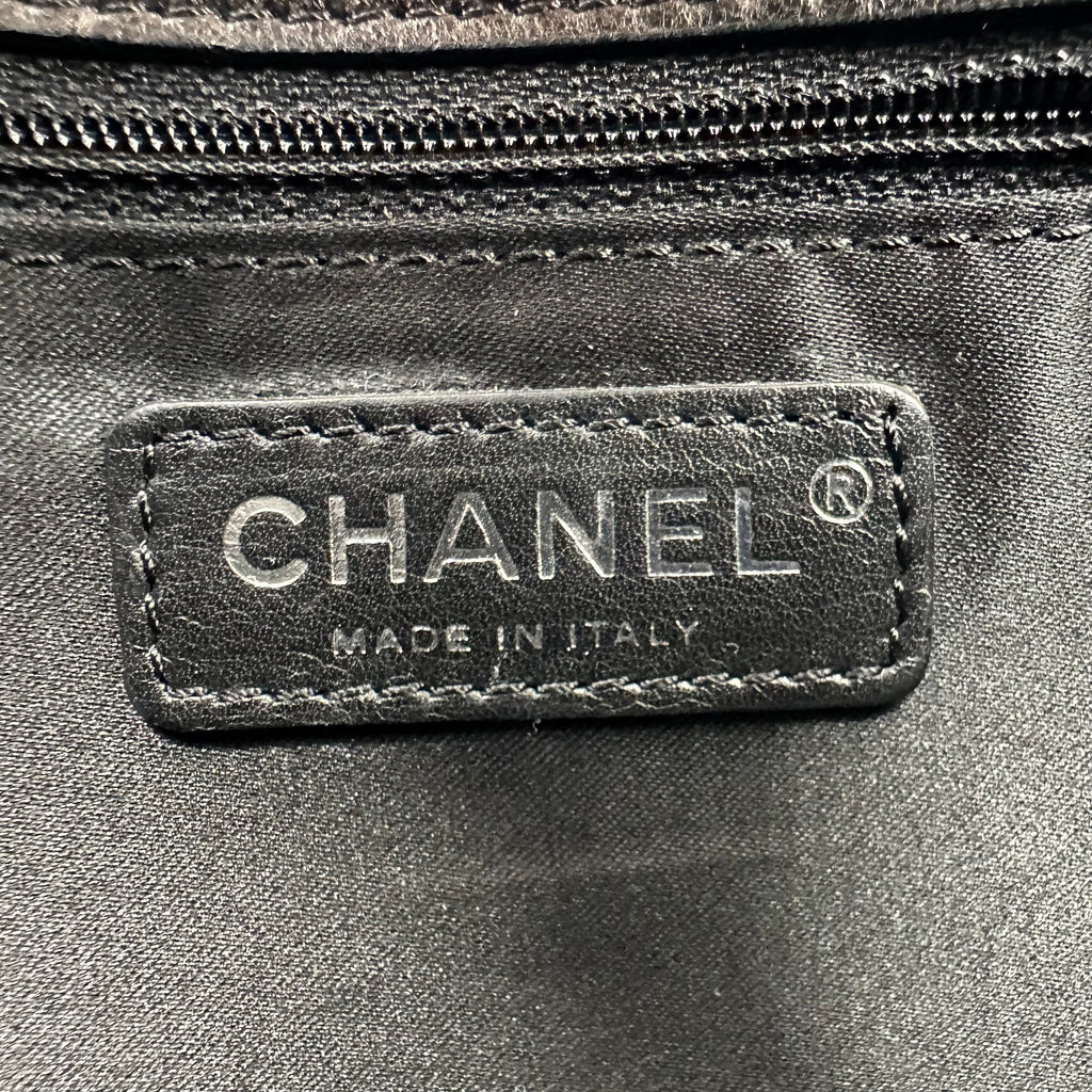 CHANEL Timeless/Classique Patent Leather Crossbody Bag