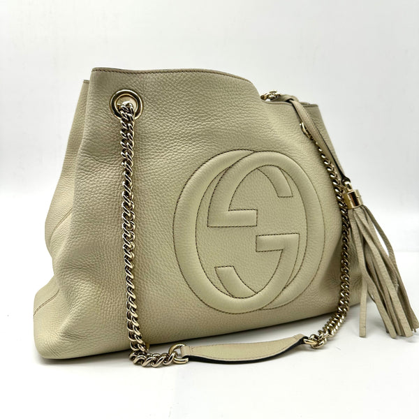 GUCCI  Pebbled Calfskin Medium Soho Chain Shoulder Bag Off White