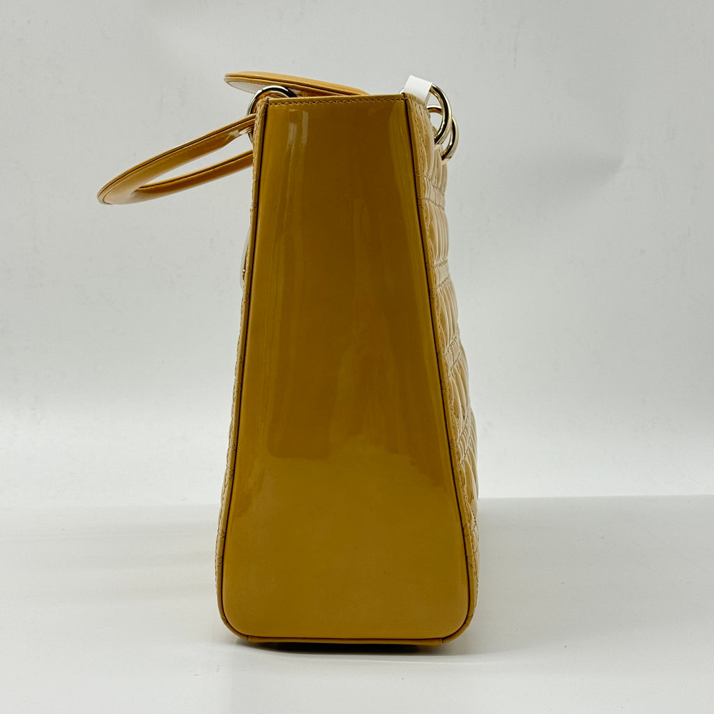 CHRISTIAN DIOR Patent Cannage Medium Lady Dior Beige