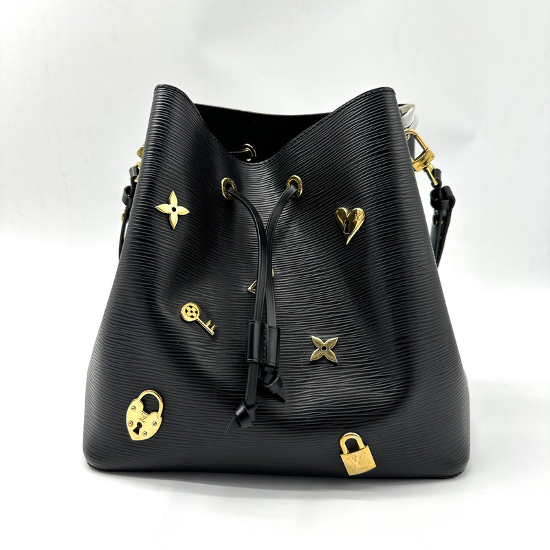 LOUIS VUITTON  Epi Love Lock NeoNoe Black